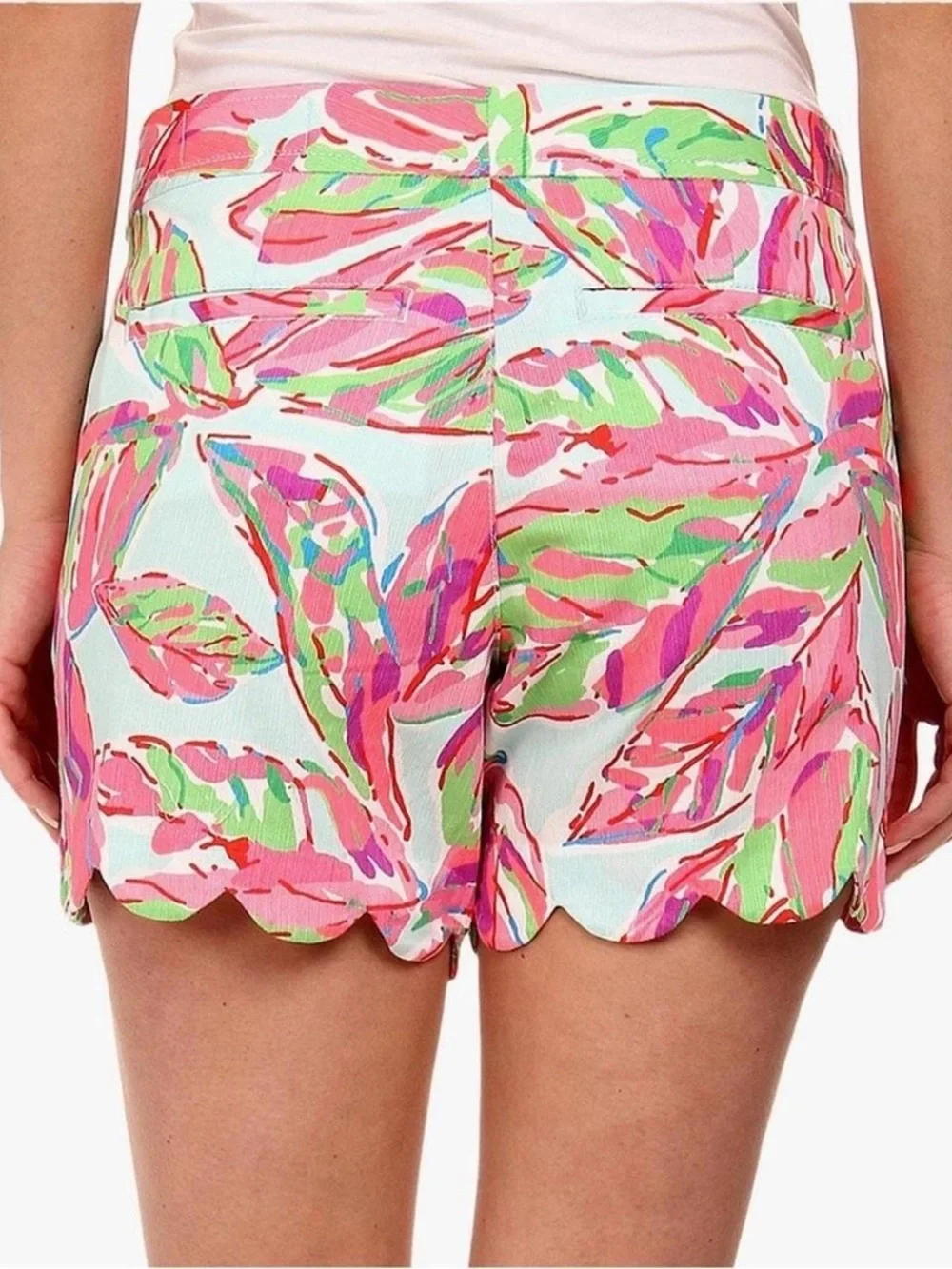 Lilly Pulitzer Scallop Hem Floral Shorts in Pink & Mint